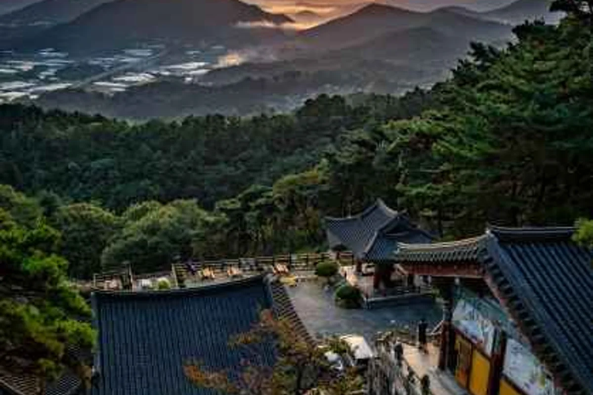 화천 일출 명소 (출처 : 한국관광공사)