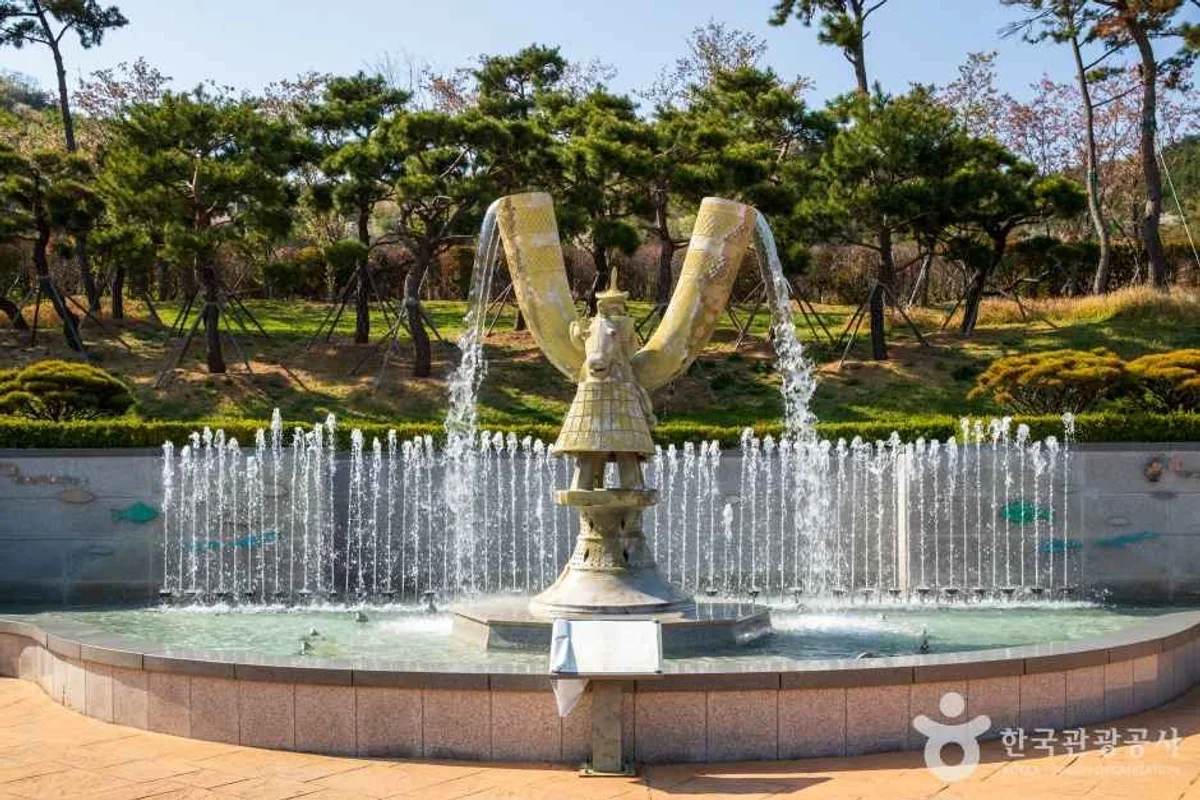 김해가야테마파크 카라반 캠핑장 - 김해가야테마파크 여행